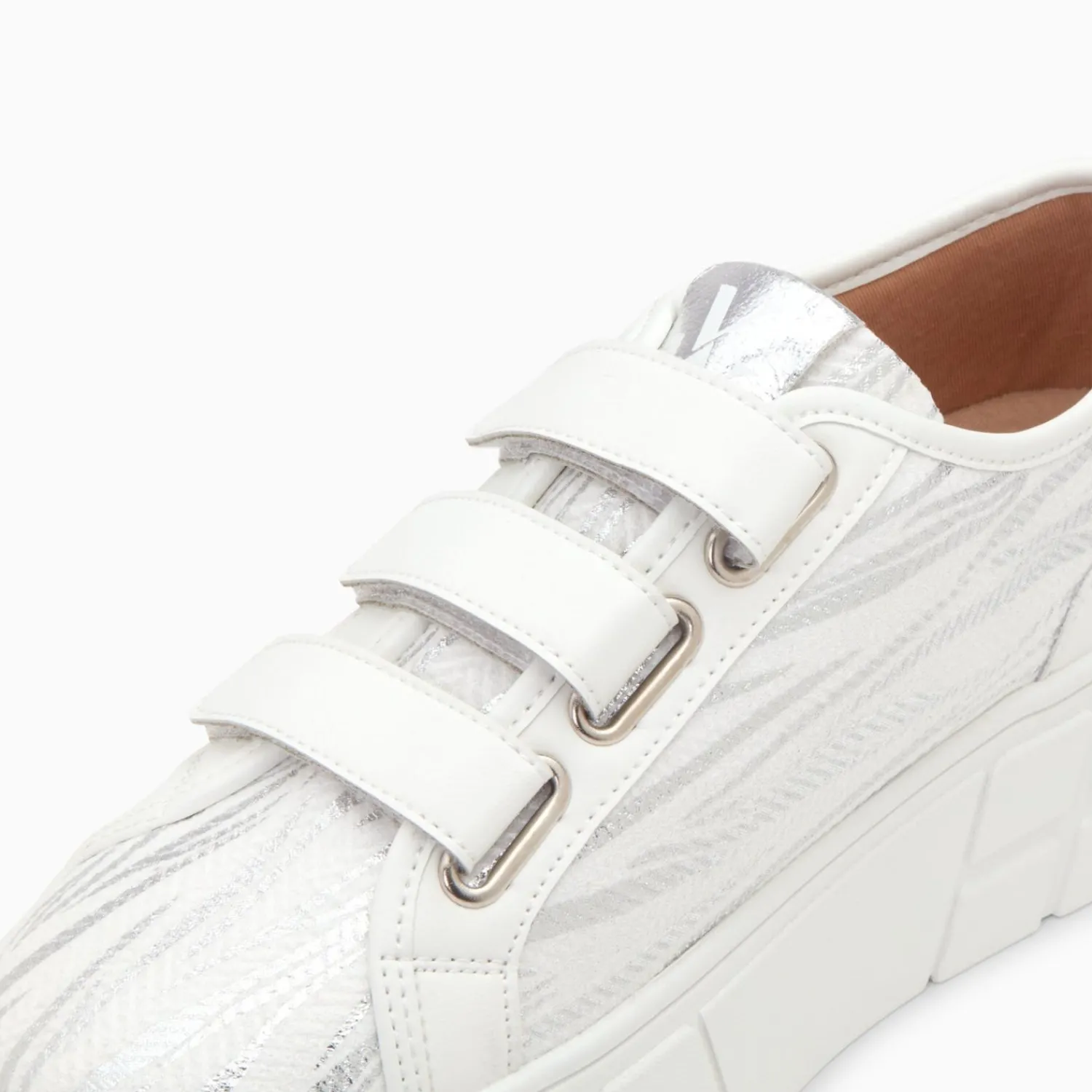 Vanessa Wu Sneakers>Baskets Bridget Blanc Et Argent Zebre A Plateforme