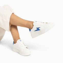 Vanessa Wu Sneakers>Baskets Eclair Angie Blanc Et Bleu A Lacets