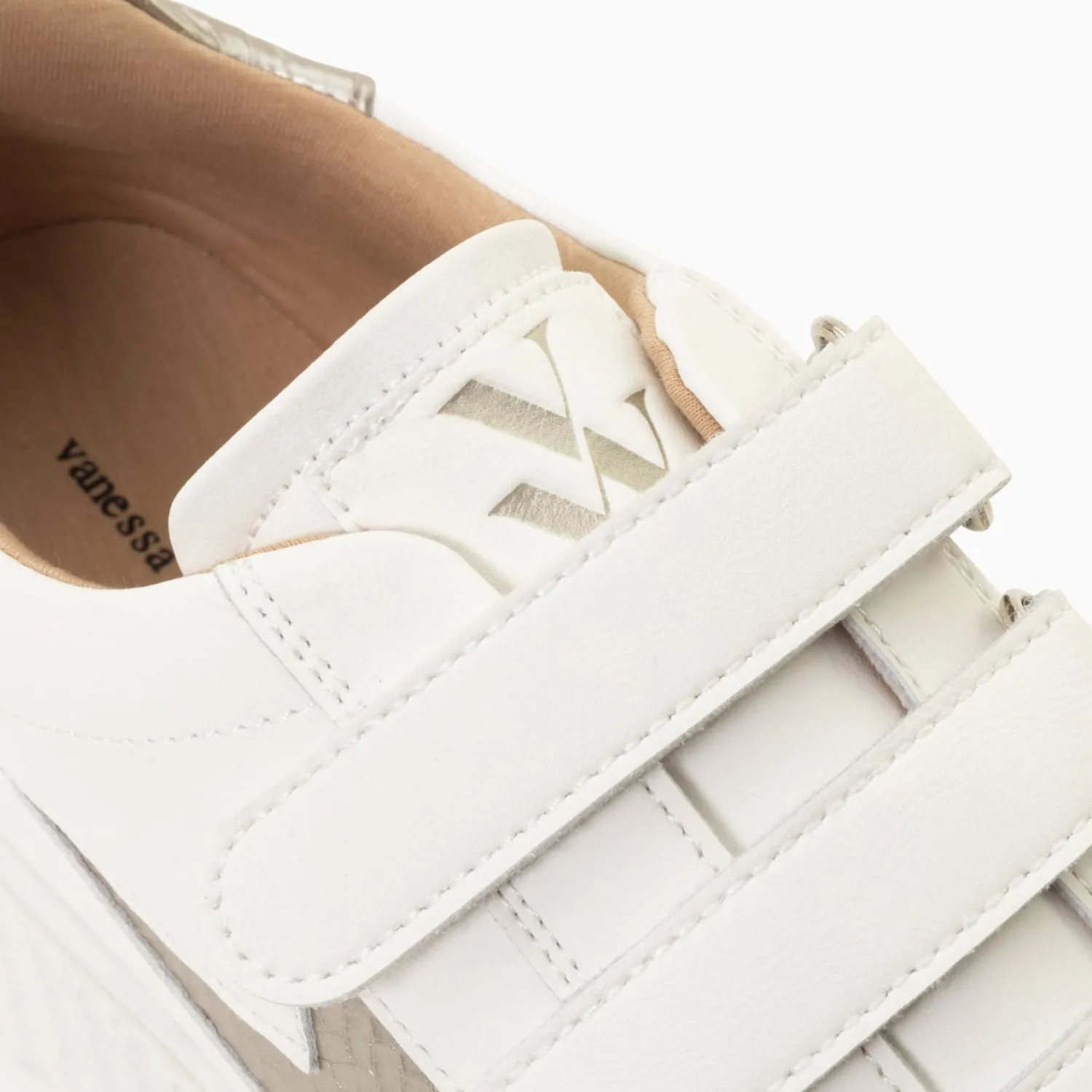 Vanessa Wu Sneakers>Baskets Eclair Eva Blanc Et Taupe Serpent A Scratchs