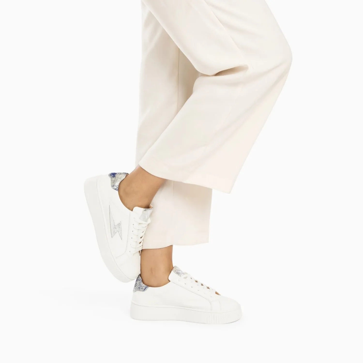 Vanessa Wu Sneakers>Baskets Eclair Joy Blanc Et Argent A Lacets