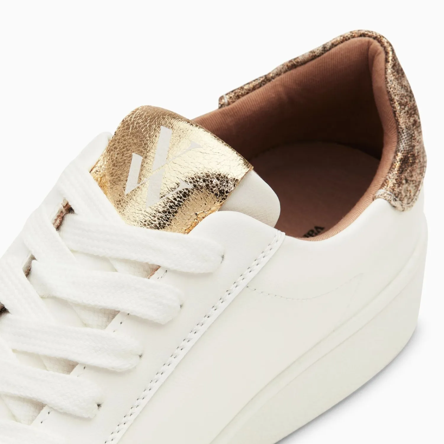 Vanessa Wu Sneakers>Baskets Eclair Joy Blanc Et Or A Lacets
