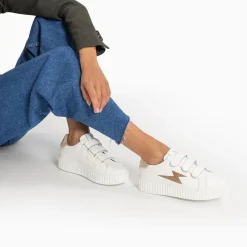Vanessa Wu Sneakers>Baskets Eclair Kim Blanc Et Bronze Effet Velours A Scratchs