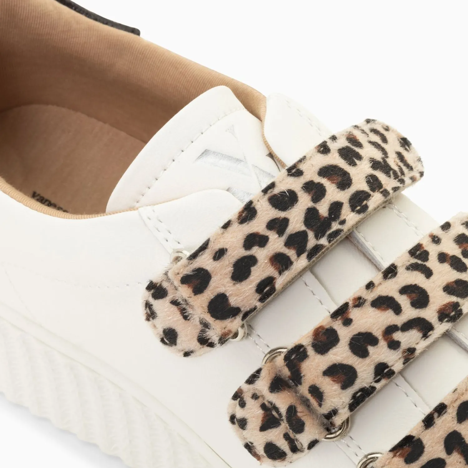 Vanessa Wu Sneakers>Baskets Eclair Maggie Blanc Et Or A Scratchs Leopard