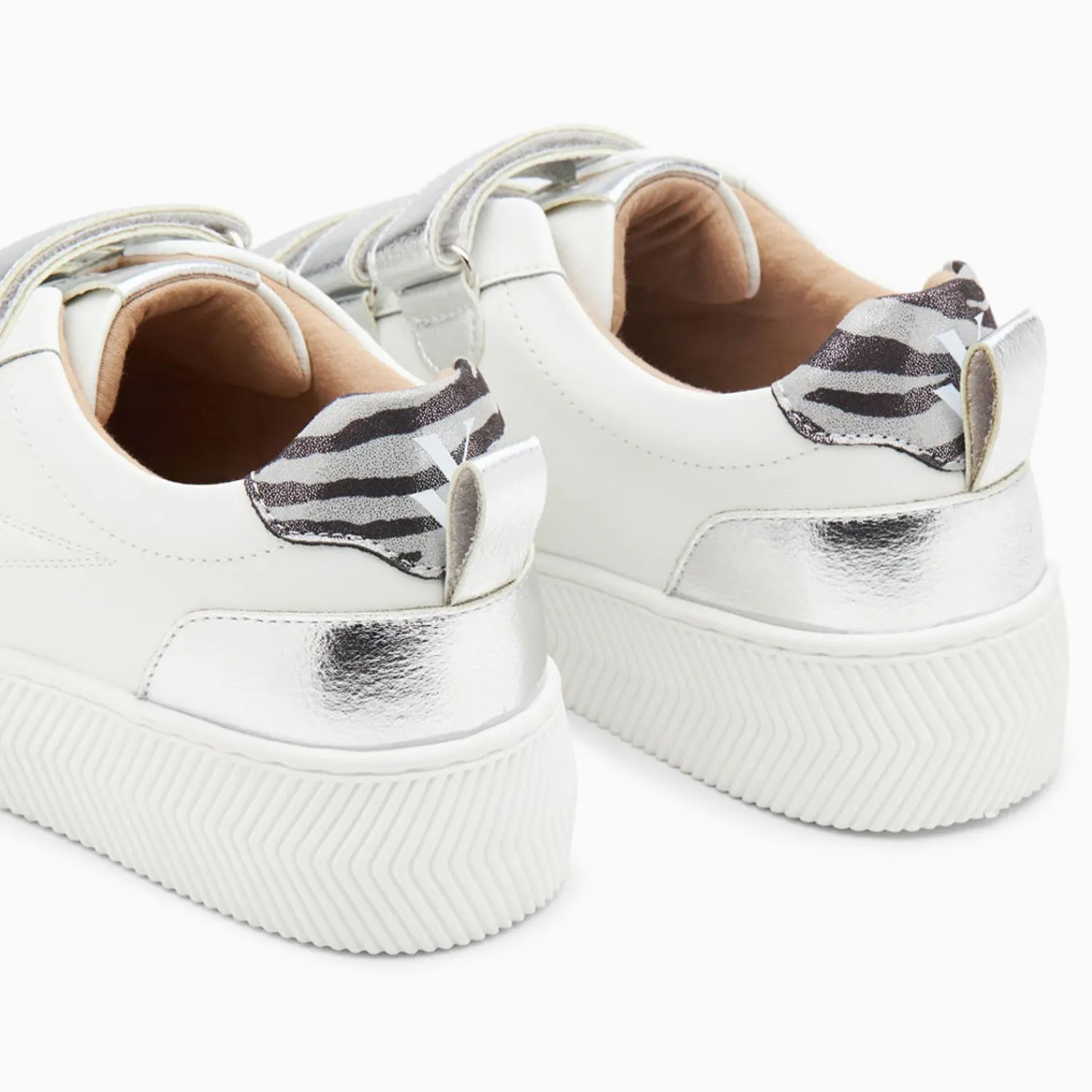 Vanessa Wu Sneakers>Baskets Eclair Oxanna Blanches A Scratchs Argent