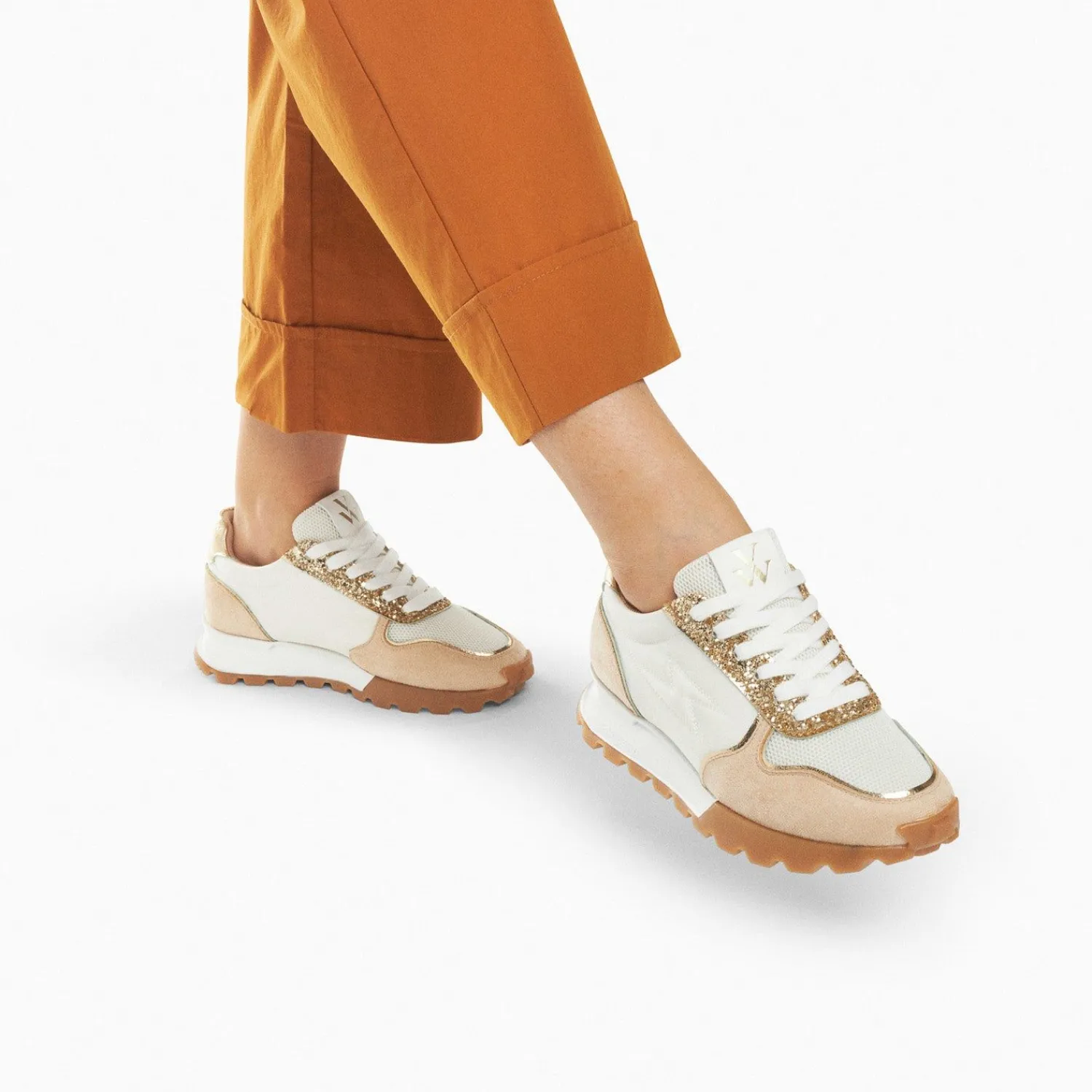 Vanessa Wu Sneakers>Baskets Eclair Paola Beige Et Or A Semelle Running