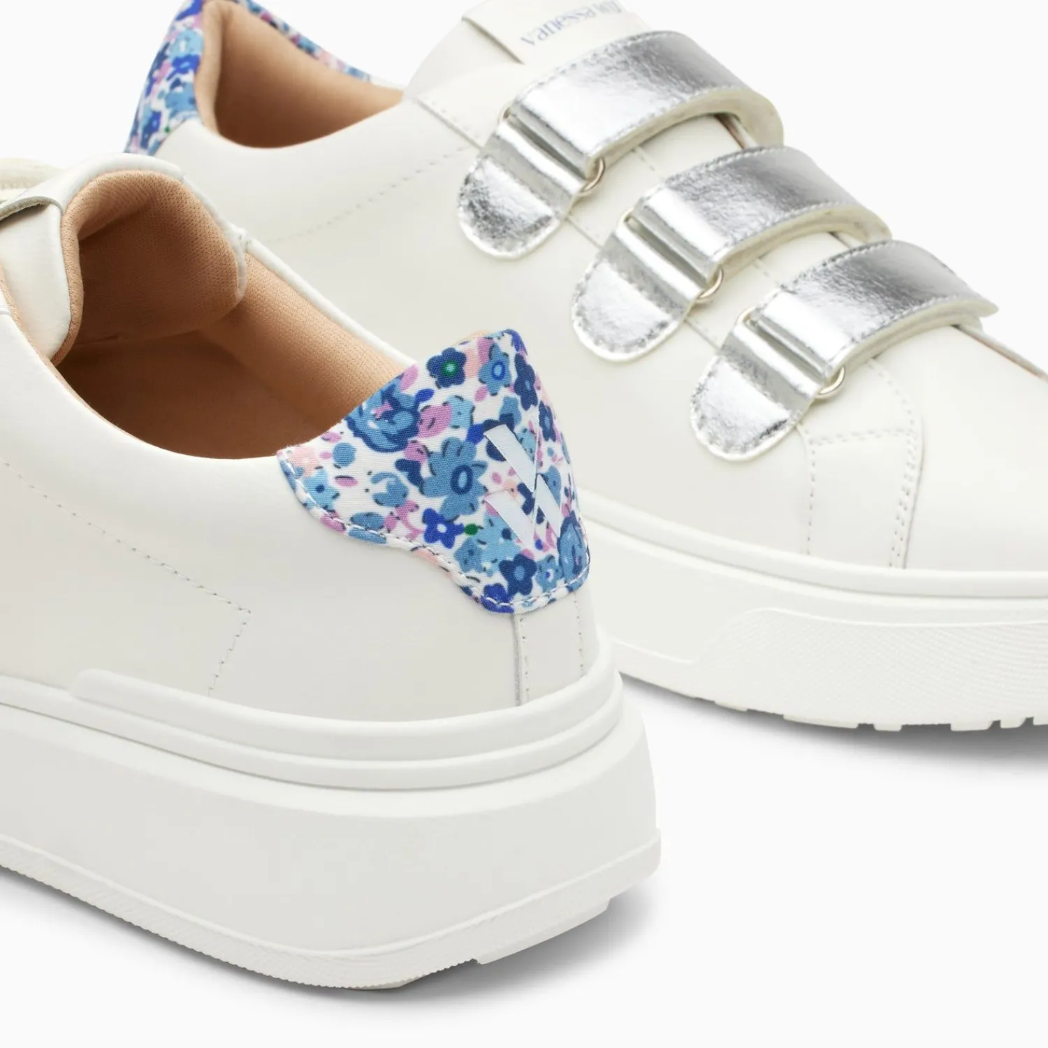 Vanessa Wu Sneakers>Baskets Eclair Salome Blanc Et Bleu A Scratchs Argent