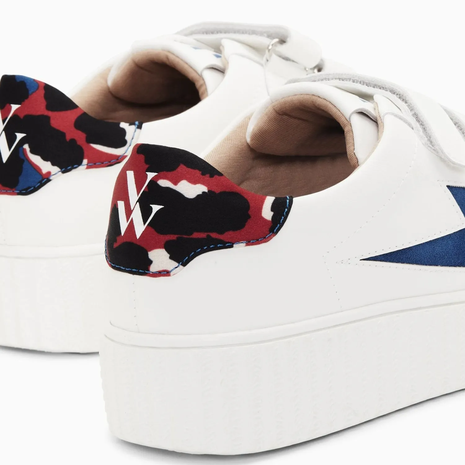Vanessa Wu Sneakers>Baskets Eclair Susan Blanc Et Bleu A Scratchs