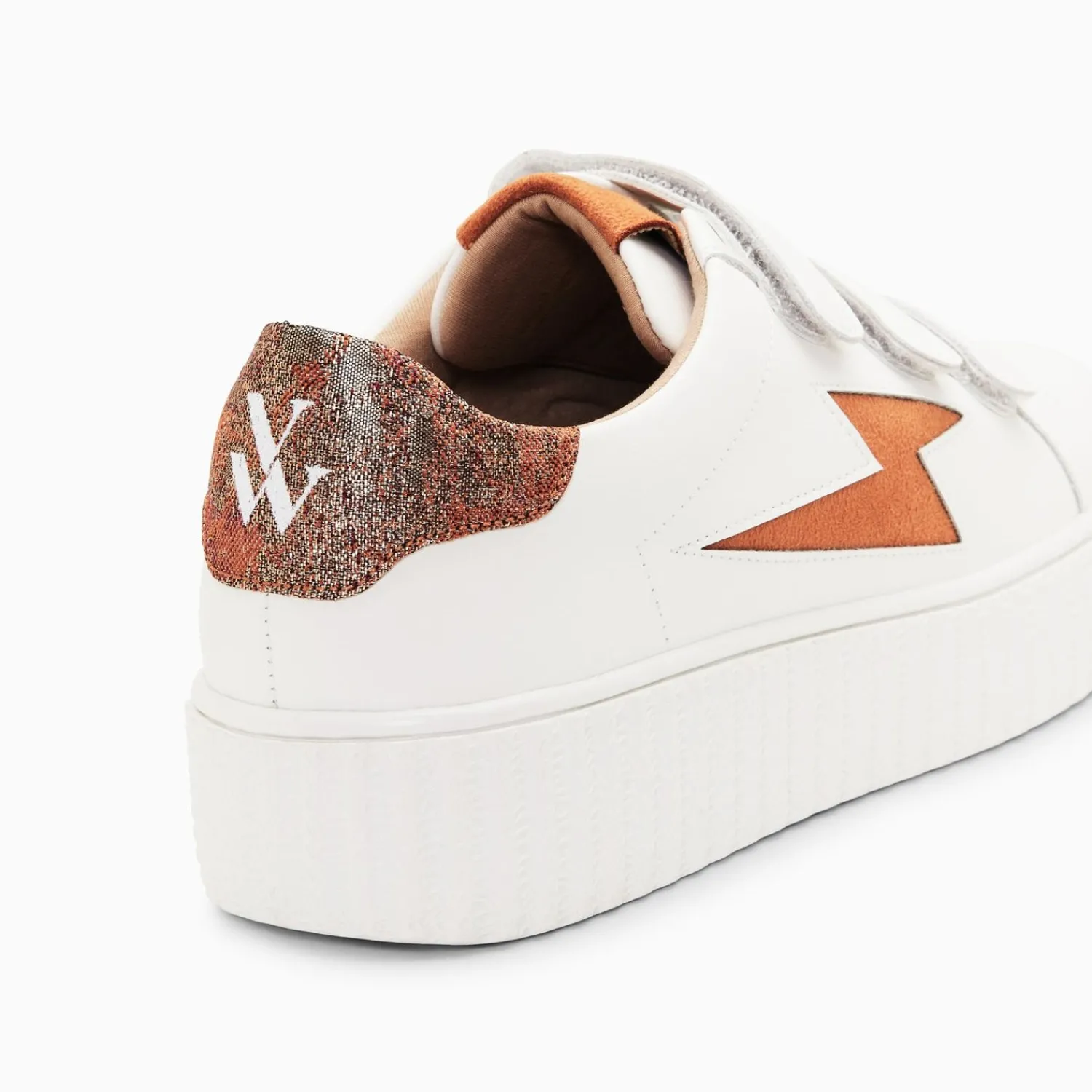 Vanessa Wu Sneakers>Baskets Eclair Susan Blanc Et Ocre A Scratchs
