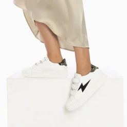 Vanessa Wu Sneakers>Baskets Eclair Susan Blanc Et Noir A Scratchs
