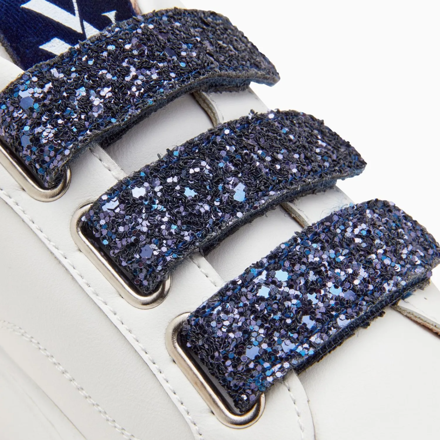Vanessa Wu Sneakers>Baskets Monica Blanc Et Bleu Marine A Scratchs Glitter Et Plateforme