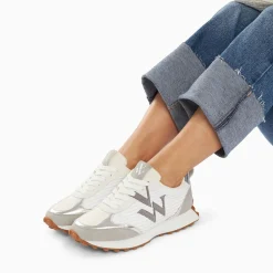 Vanessa Wu Sneakers>Baskets Monogramme Athenais Blanc Et Gris A Semelle Running