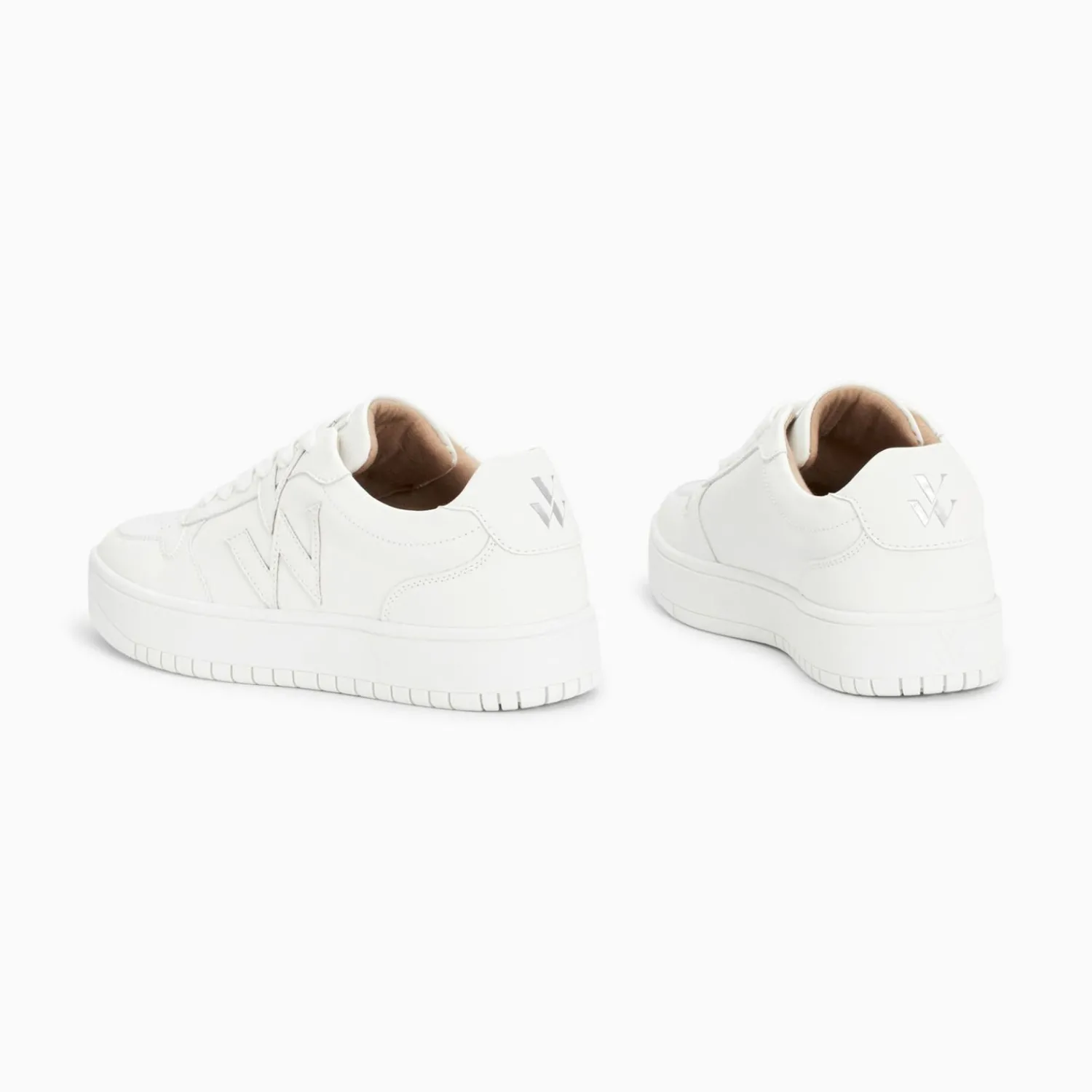 Vanessa Wu Sneakers>Baskets Monogramme Calie Blanches Monochrome