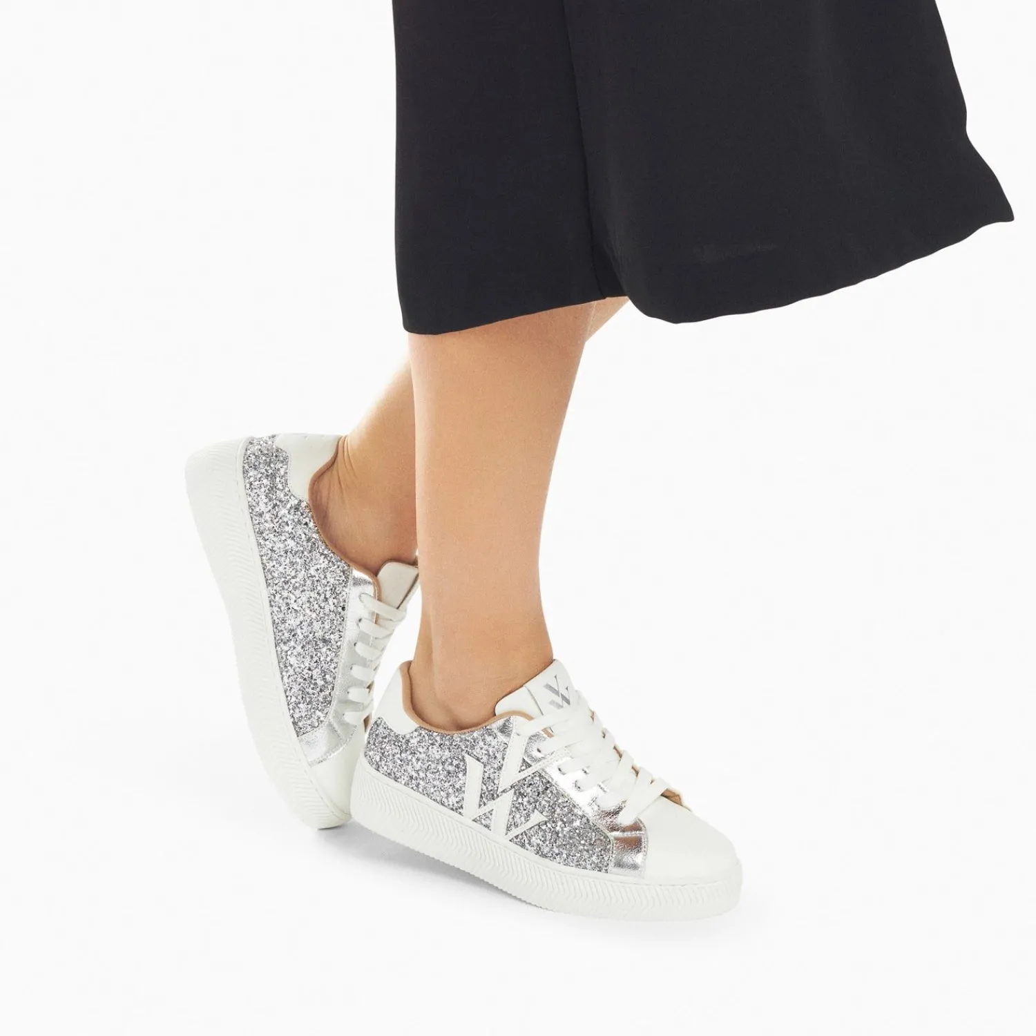 Vanessa Wu Sneakers>Baskets Monogramme Estelle A Paillettes Argent