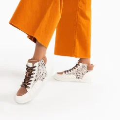 Vanessa Wu Sneakers>Baskets Montantes Gwen Blanc Et Marron A Lacets Leopard