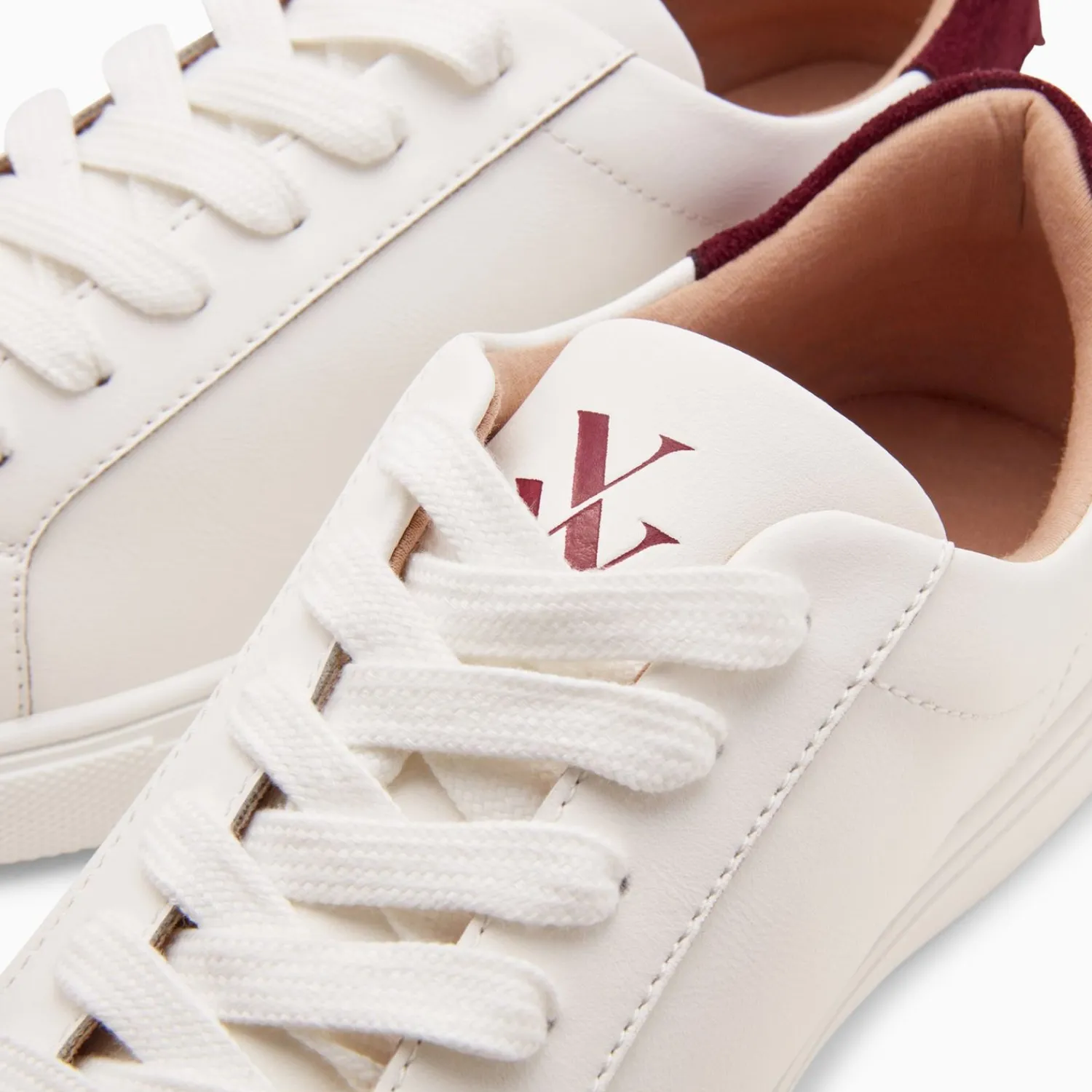 Vanessa Wu Sneakers>Baskets Steph Blanc Et Prune A Lacets