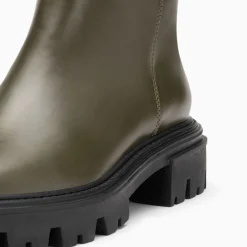 Vanessa Wu Bottes, Cuissardes><noscript><img width=