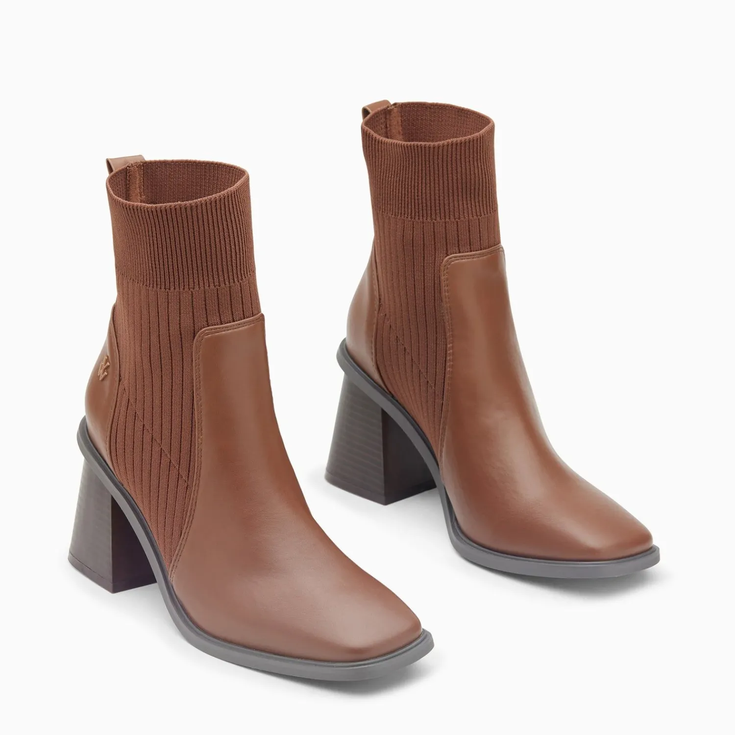 Vanessa Wu Bottines>Bottines Chaussettes Jinger Marron A Talon Trapeze