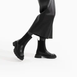 Vanessa Wu Bottines>Bottines Chelsea Phoebe Noires A Semelle Oversize
