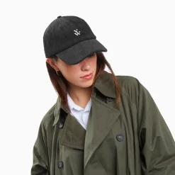 Vanessa Wu Chapeaux>Casquette Jess Noire En Velours Cotele
