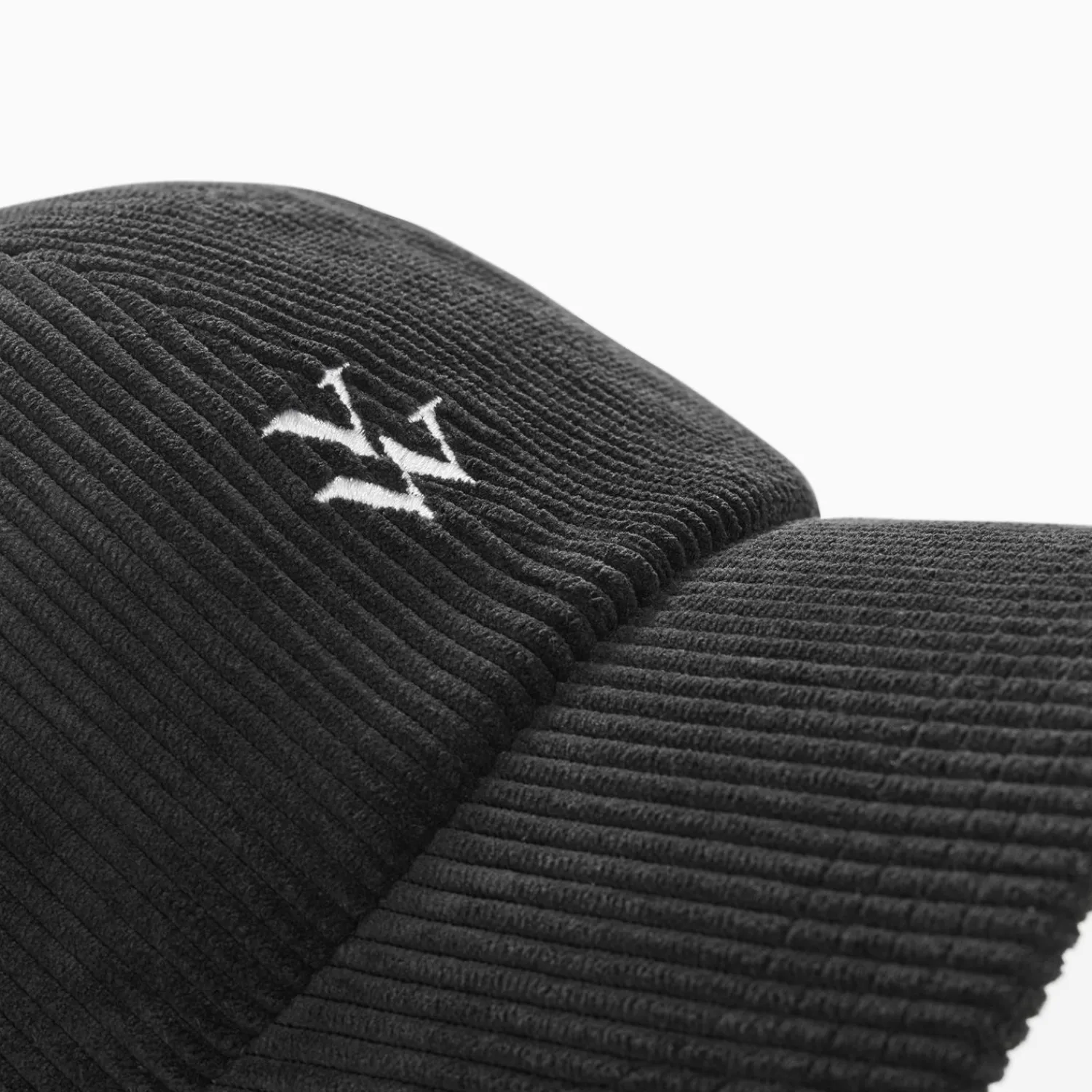 Vanessa Wu Chapeaux>Casquette Jess Noire En Velours Cotele