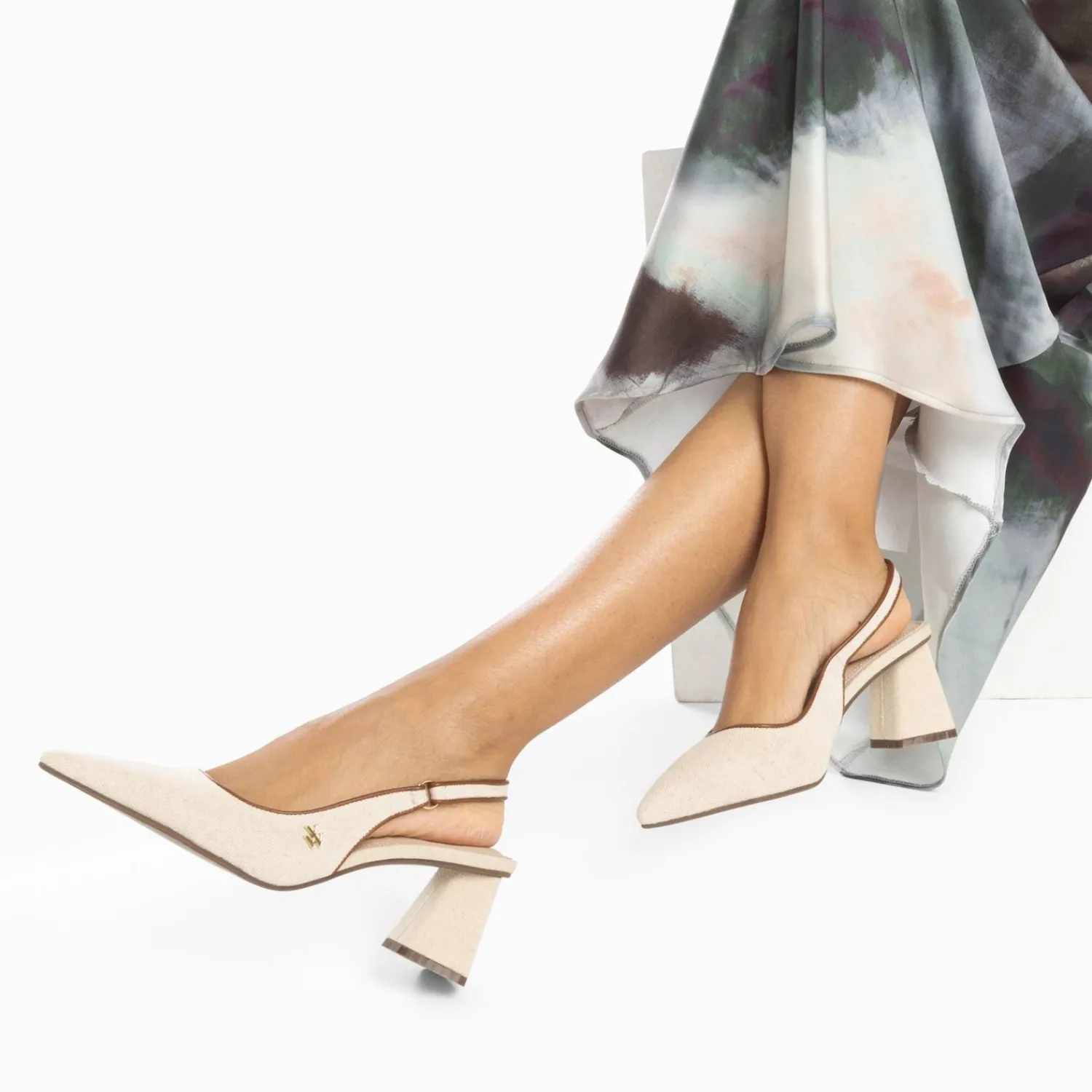 Vanessa Wu Escarpins>Escarpins Slingback Lara Beiges A Bout Pointu
