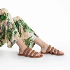 Vanessa Wu Sandales Plates>Mules Mila A Brides Tressees Camel