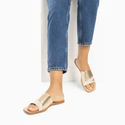 Vanessa Wu Sandales Plates>Mules Plates Soeacik Bi-Matiere Or Et Beige