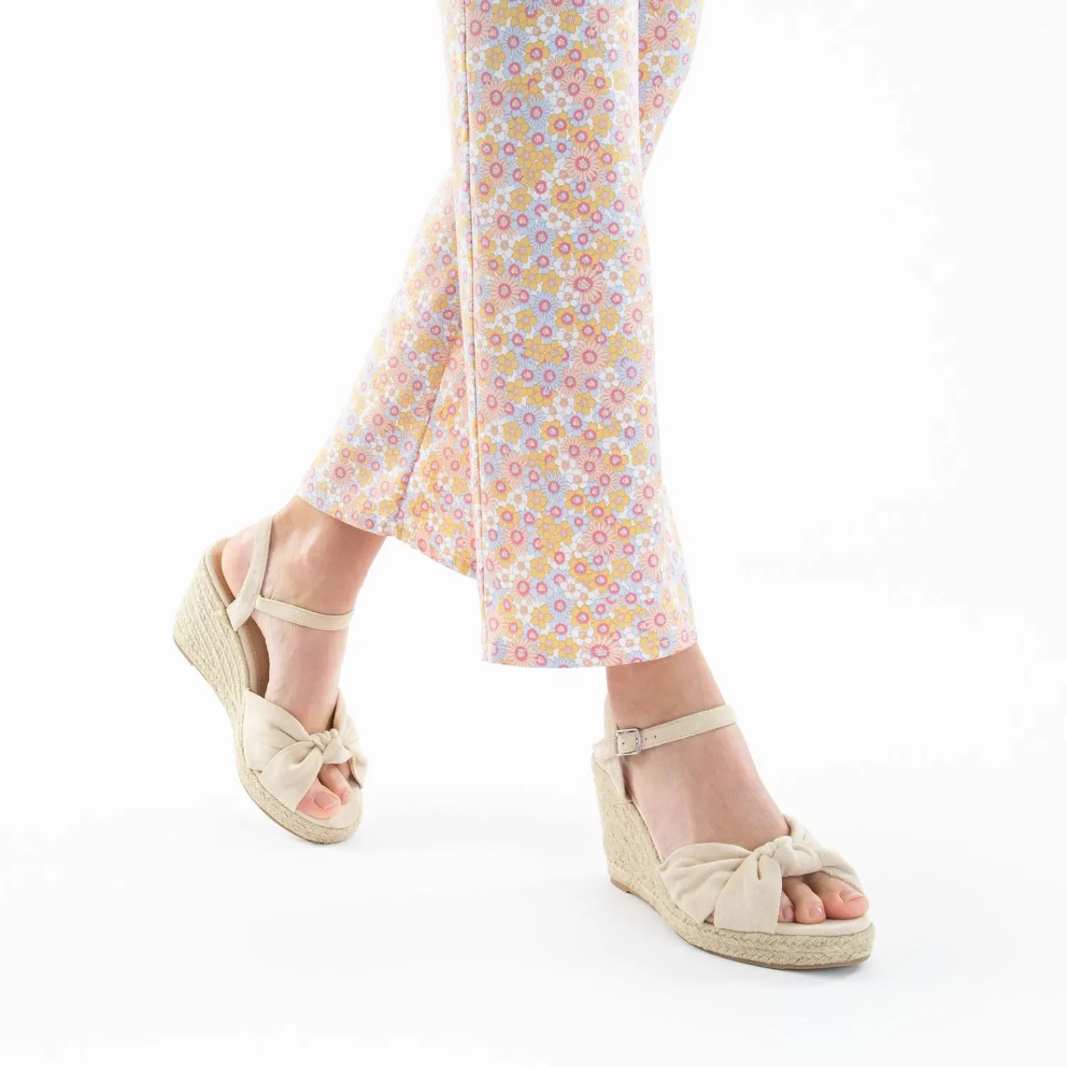 Vanessa Wu Sandales À Talon, Compensées>Sandales Compensees Nouees Zoella Beige Clair
